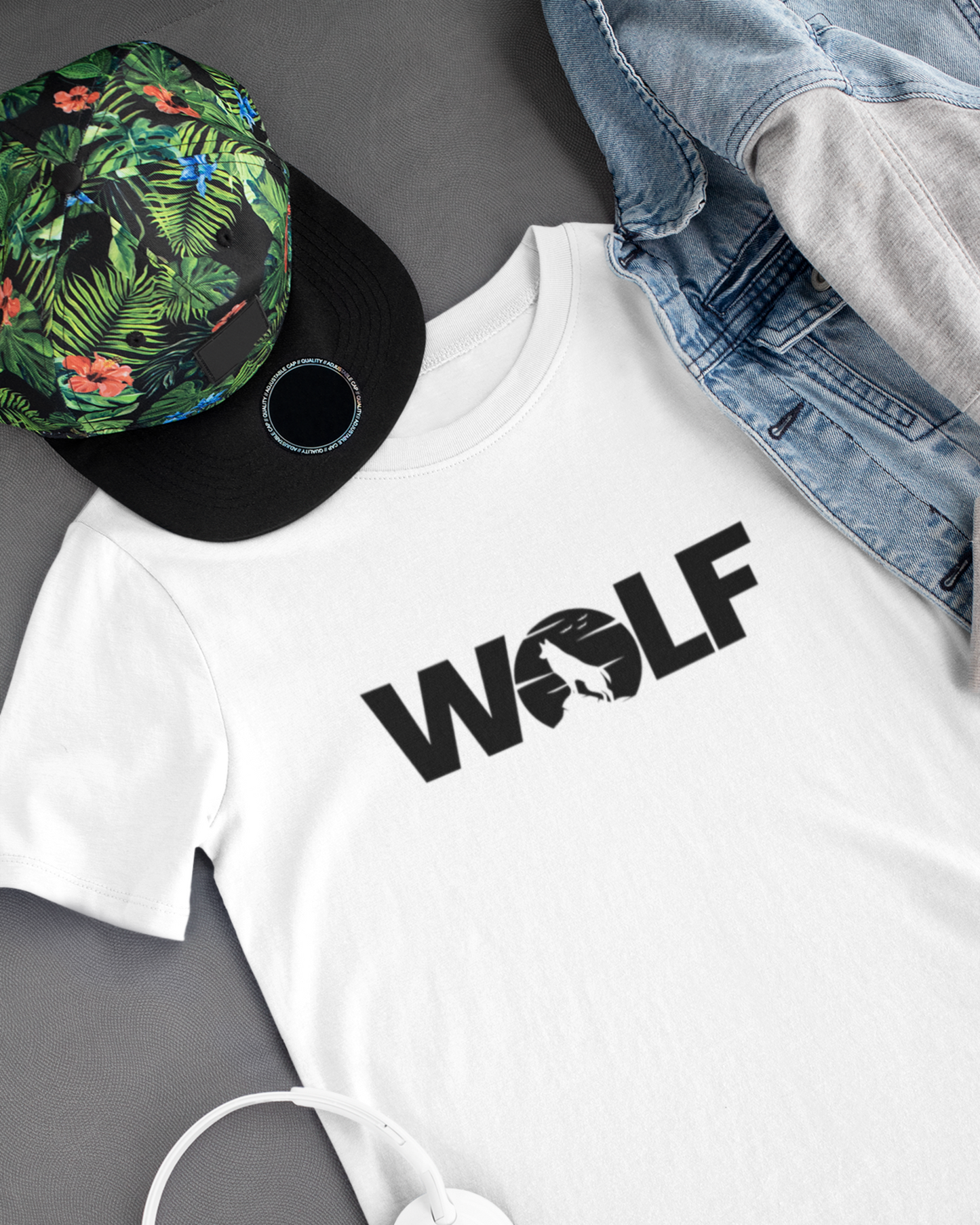 Wolf Classic Round Neck T-Shirt